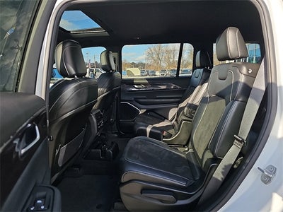 2022 Jeep Grand Cherokee L Altitude