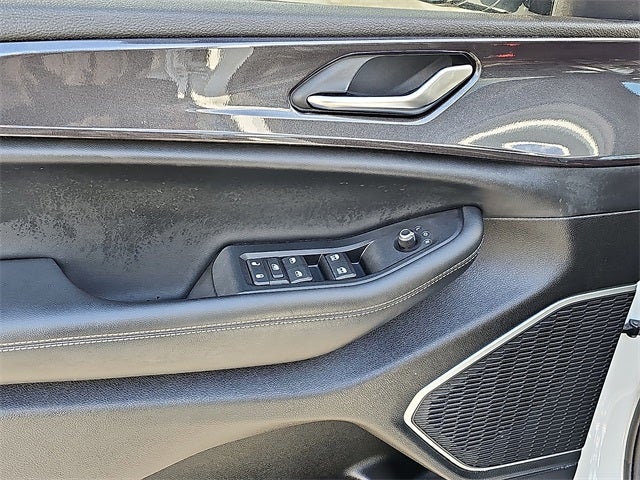 2022 Jeep Grand Cherokee L Altitude