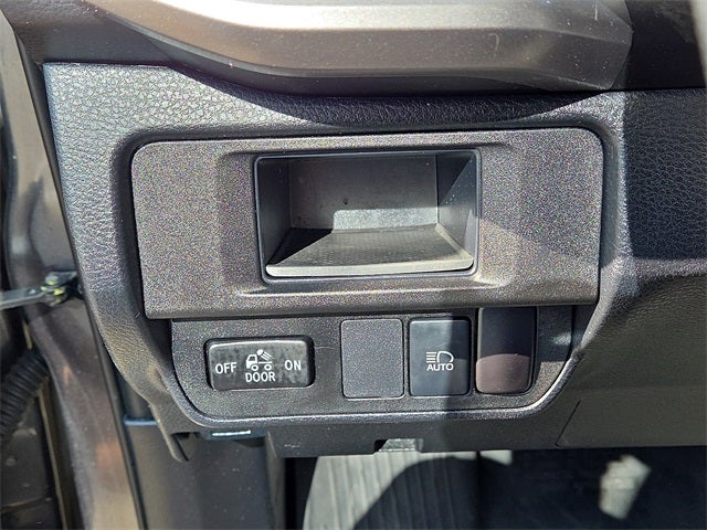 2018 Toyota Tacoma SR5 V6