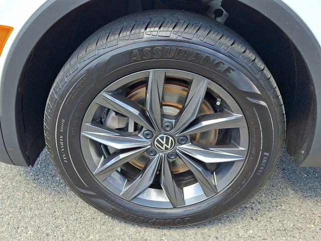 2023 Volkswagen Tiguan 2.0T SE