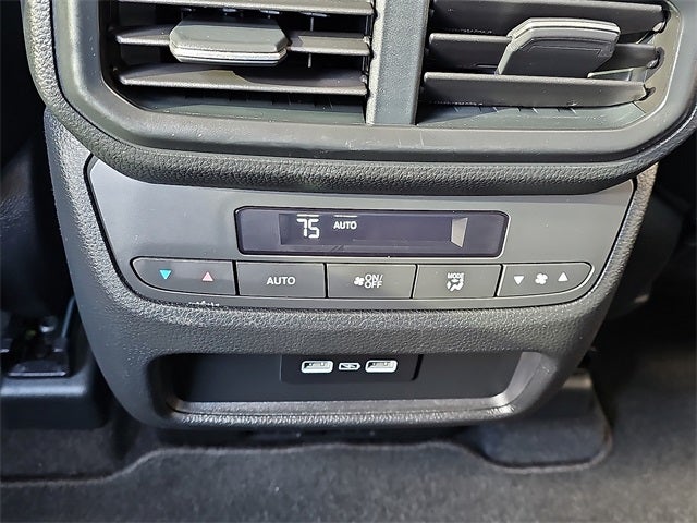 2023 Honda Pilot EX-L 8 Passenger