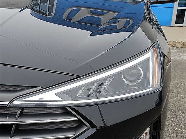 2020 Hyundai Elantra SE