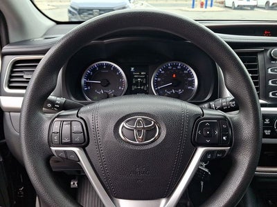 2019 Toyota Highlander LE