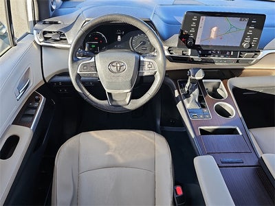 2021 Toyota Sienna XLE 7 Passenger