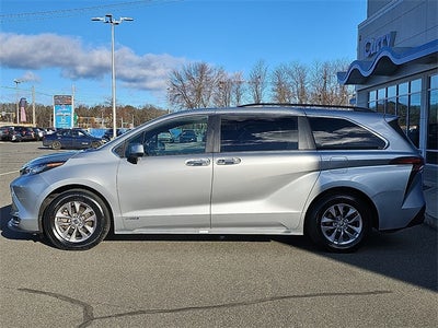 2021 Toyota Sienna XLE 7 Passenger
