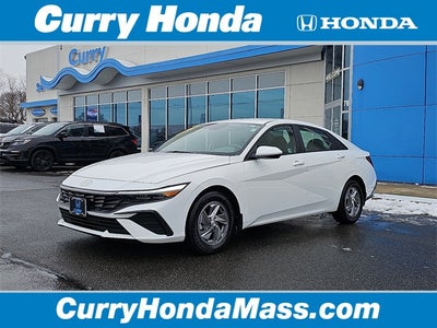 2024 Hyundai Elantra SE